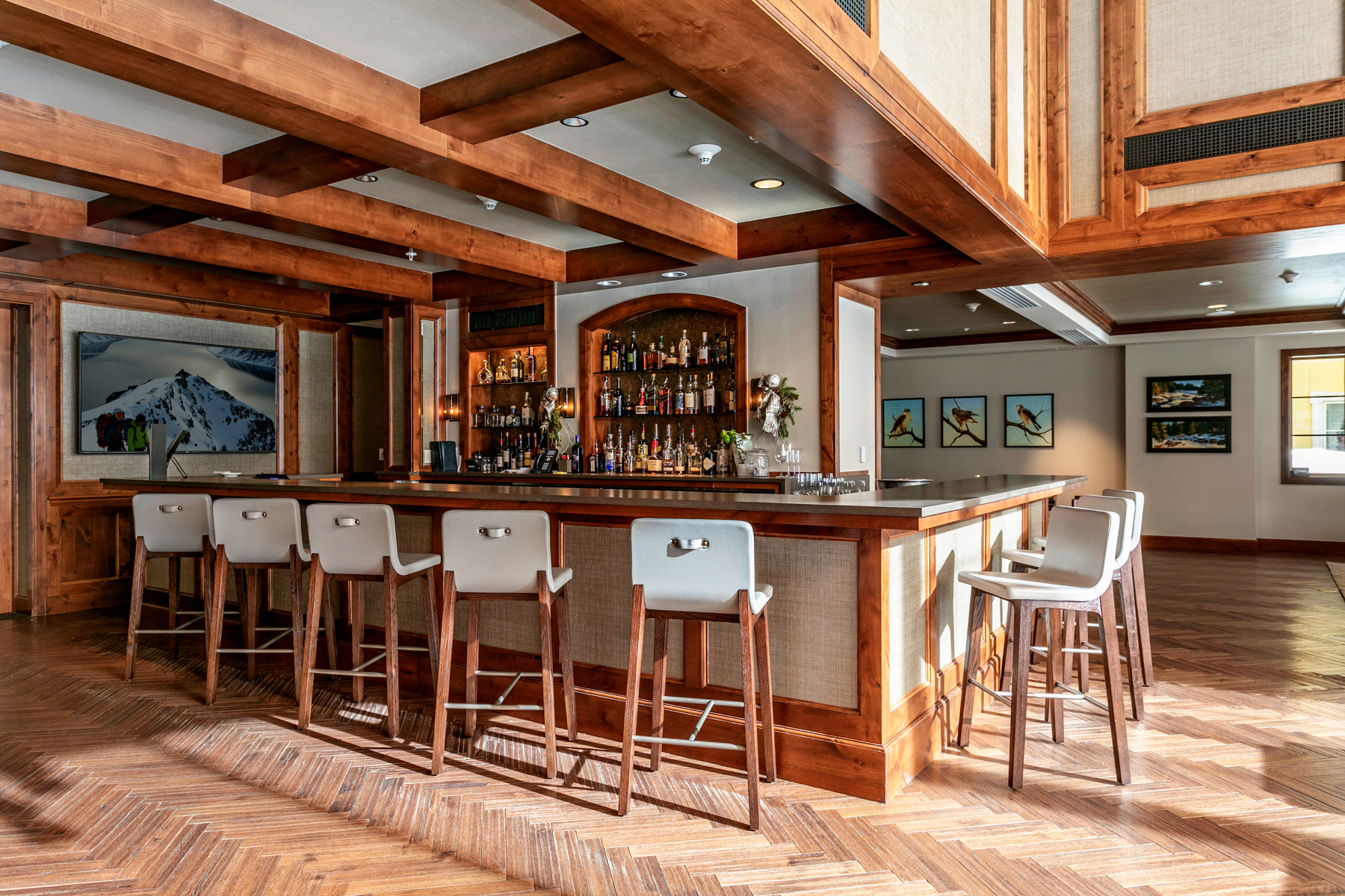 Vail Condos For Sale 728 W Lionshead Cir, Vail, CO 81657